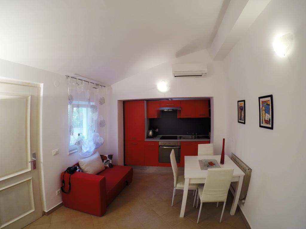 Studio Apartment Adriana Porec Exterior photo